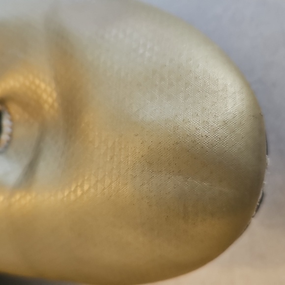 DSG Soccer Cleats - Picture 3 of 10